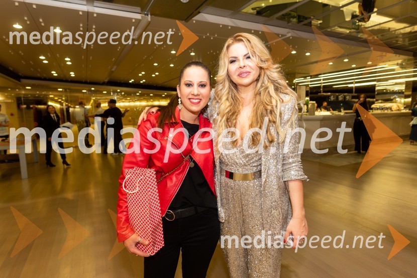  ... ;  Neža Buh-Neisha, glasbenicaNeisha, veliki koncert in predstavitev nove plošče Dvigam jadra