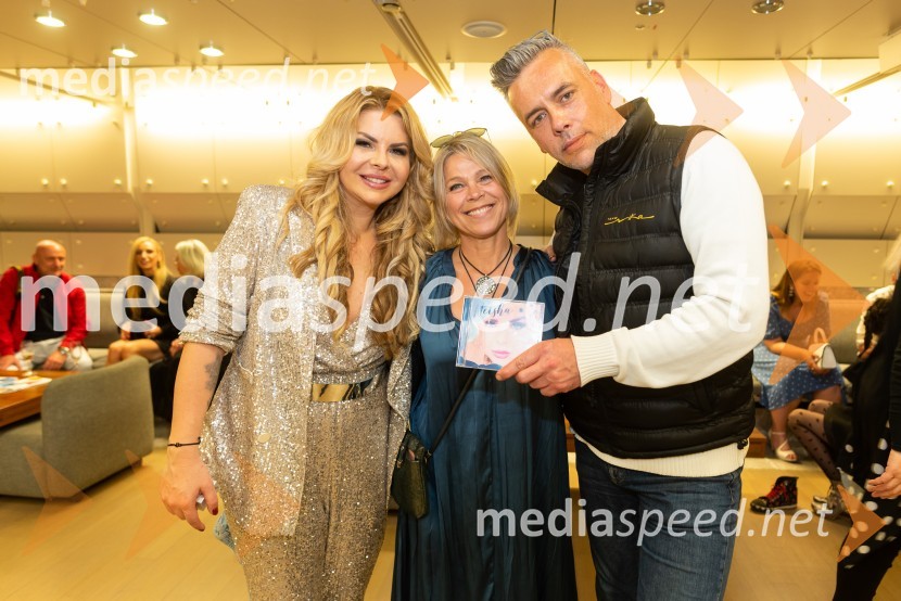  Neža Buh-Neisha, glasbenica;  Andreja Kovacic;  ... Neisha, veliki koncert in predstavitev nove plošče Dvigam jadra