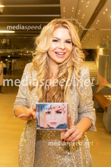  Neža Buh-Neisha, glasbenicaNeisha, veliki koncert in predstavitev nove plošče Dvigam jadra