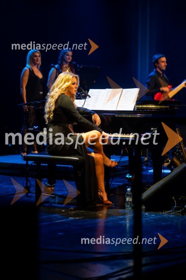  Neža Buh-Neisha, glasbenicaNeisha, veliki koncert in predstavitev nove plošče Dvigam jadra