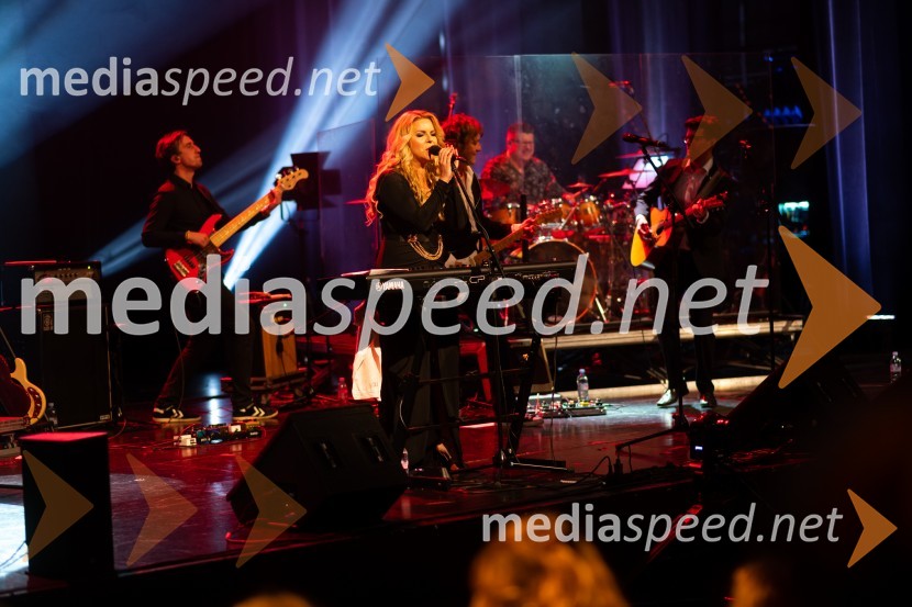  Neža Buh-Neisha, glasbenicaNeisha, veliki koncert in predstavitev nove plošče Dvigam jadra