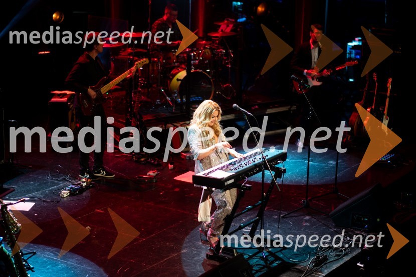  Neža Buh-Neisha, glasbenicaNeisha, veliki koncert in predstavitev nove plošče Dvigam jadra