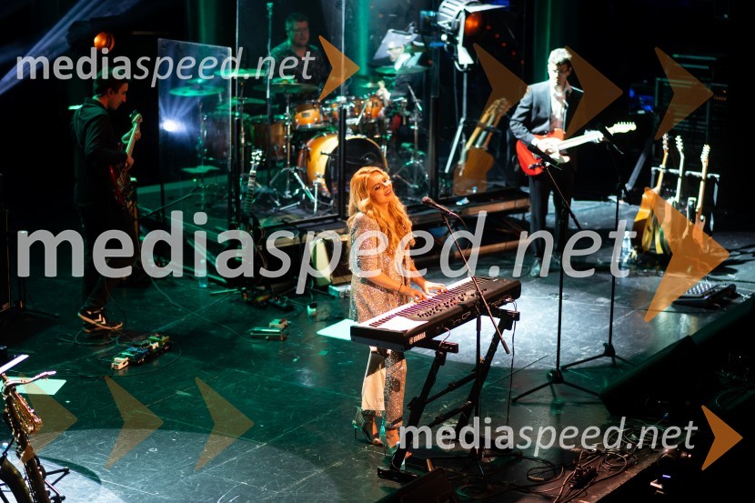  Neža Buh-Neisha, glasbenicaNeisha, veliki koncert in predstavitev nove plošče Dvigam jadra