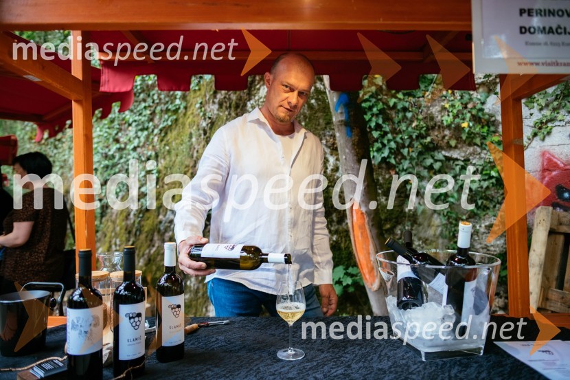  Tomaž Volčič, Vina Slamič, Perinova kmetijaVinska pot v rovih pod starim Kranjem 2022, petek 1