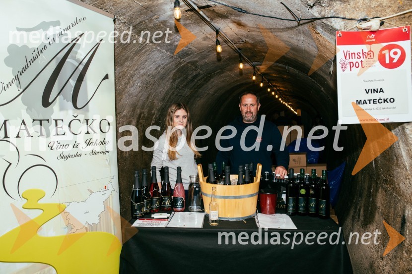  ... ;  Robi Matečko, vina MatečkoVinska pot v rovih pod starim Kranjem 2022, petek 1