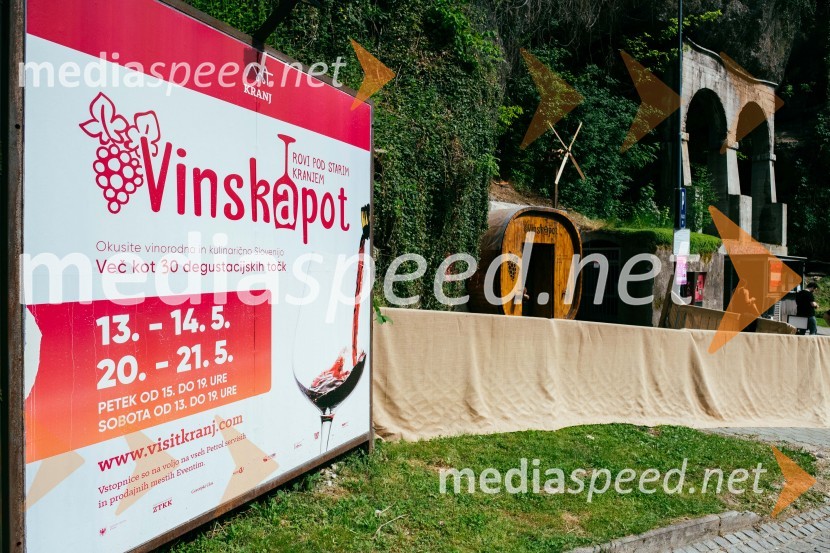 Vinska pot v rovih pod starim Kranjem 2022, petek 1