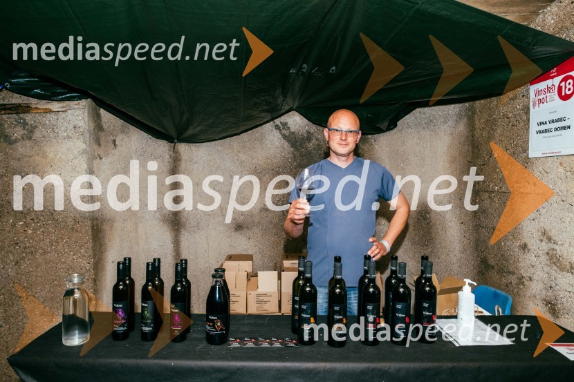  Domen Vrabec, vina VrabecVinska pot v rovih pod starim Kranjem 2022, petek 1