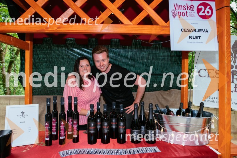 Vinska pot v rovih pod starim Kranjem 2022, petek 1