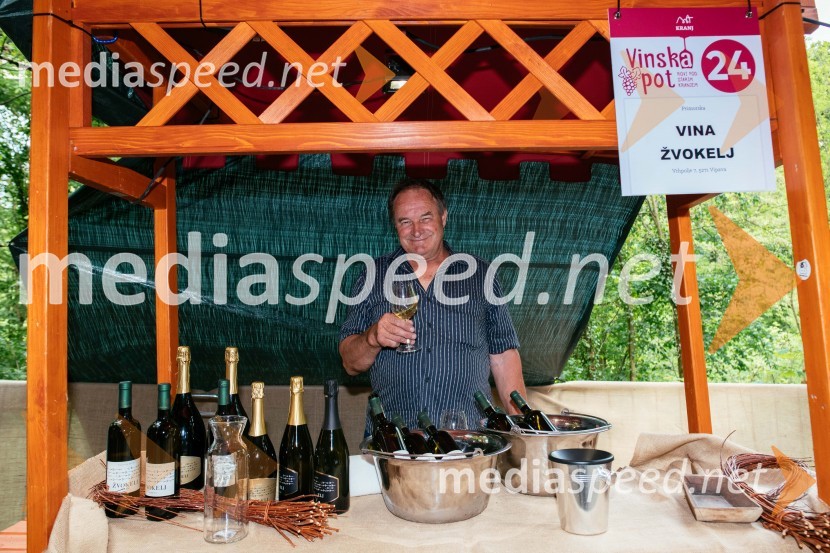  Aleš  Žvokelj, vina Žvokelj Vinska pot v rovih pod starim Kranjem 2022, petek 1