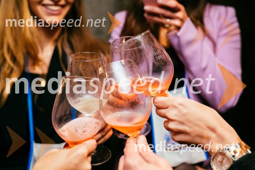 Vinska pot v rovih pod starim Kranjem 2022, petek 1