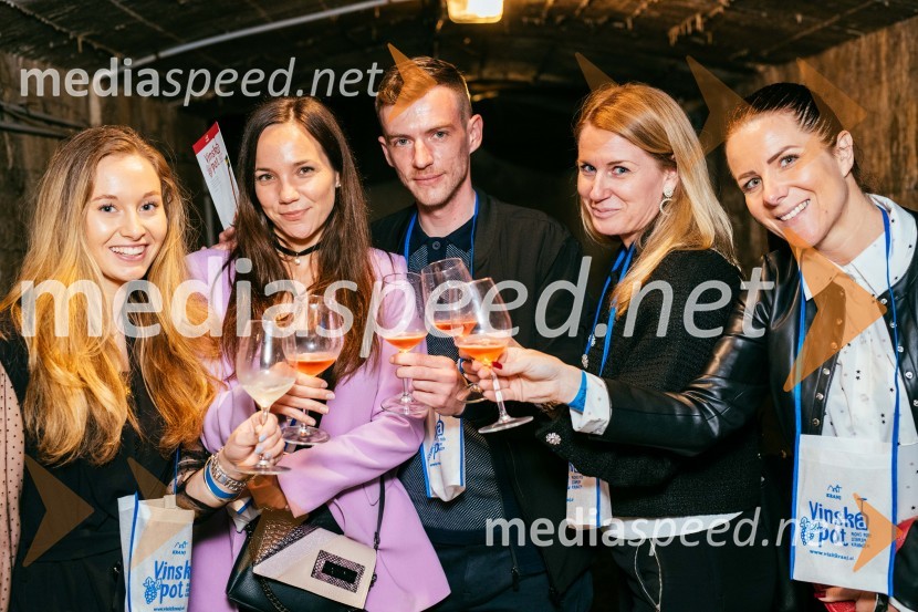 Vinska pot v rovih pod starim Kranjem 2022, petek 1