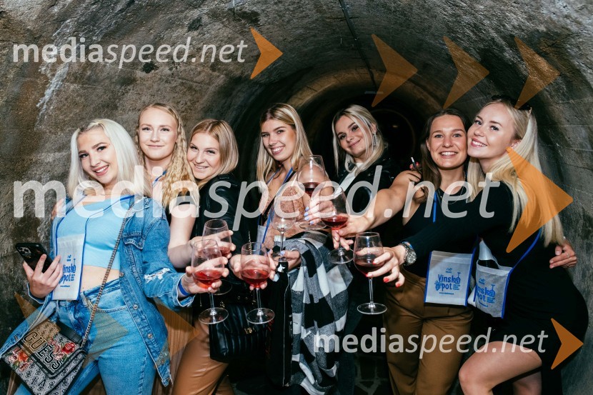 Vinska pot v rovih pod starim Kranjem 2022, petek 1