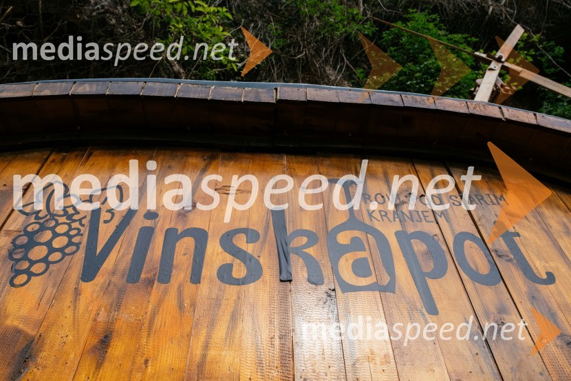 Vinska pot v rovih pod starim Kranjem 2022, petek 1