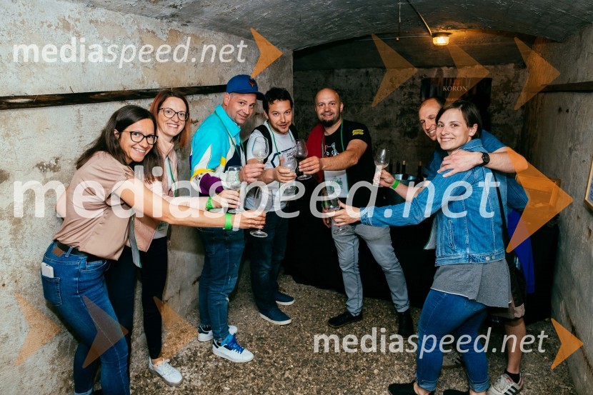 Vinska pot v rovih pod starim Kranjem 2022, petek 1