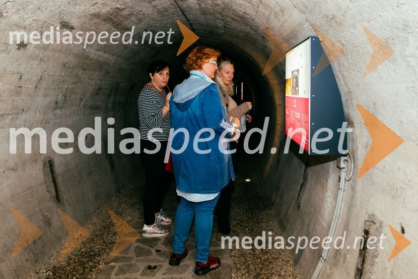 Vinska pot v rovih pod starim Kranjem 2022, petek 1