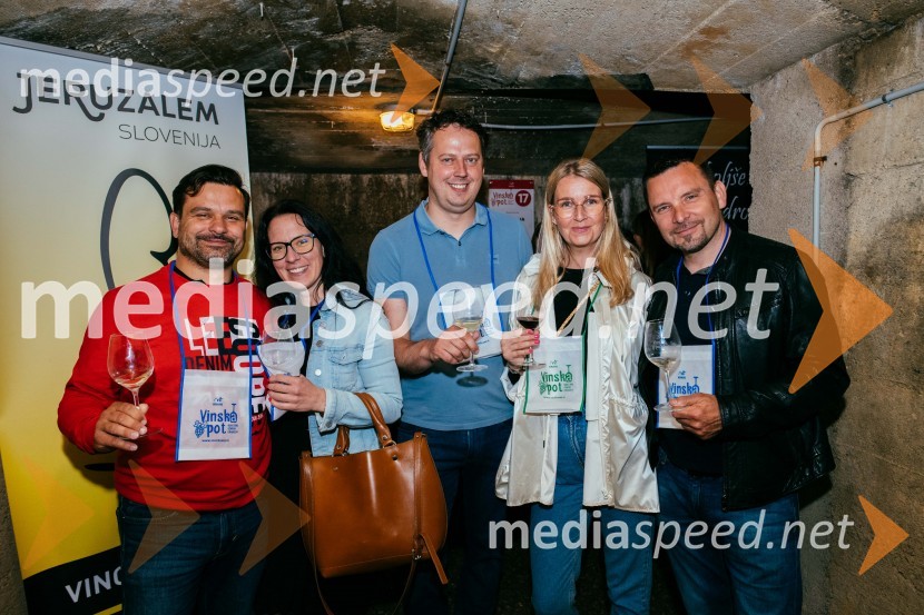 Vinska pot v rovih pod starim Kranjem 2022, petek 1