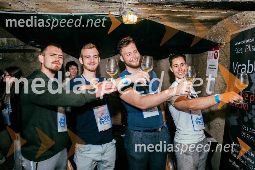 Vinska pot v rovih pod starim Kranjem 2022, petek 1