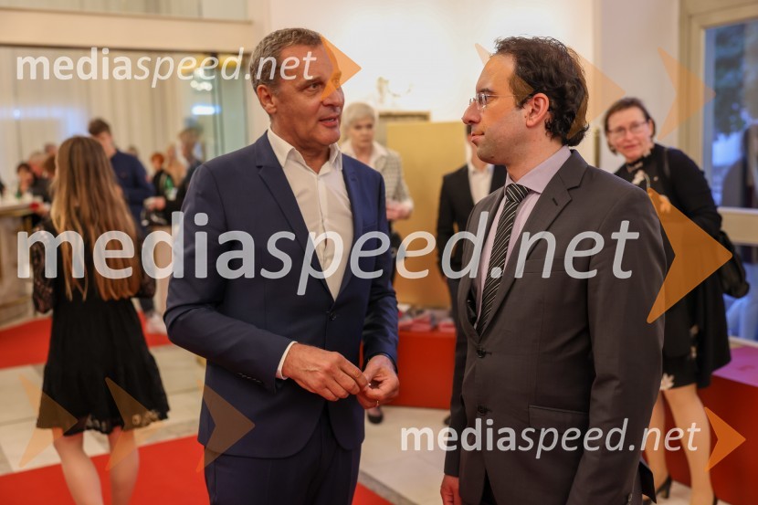  Danilo Rošker, direktor SNG Maribor;  Simon Krečič, umetniški direktor Opere SNG MariborRigoletto, premiera opere, SNG Maribor