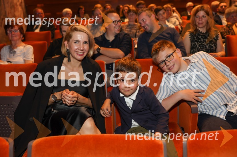  Natalija Cvetko, direktorica, Mediaspeed d.o.o.;  Teo Anton Cvetko;  Kevin CvetkoRigoletto, premiera opere, SNG Maribor