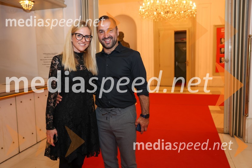  Špela Pokeržnik, glasbenica in novinarka;  Tim Ribič, operni pevec, lastnik restavracije Miyabi, 1. tenor, Slovenski oktetRigoletto, premiera opere, SNG Maribor