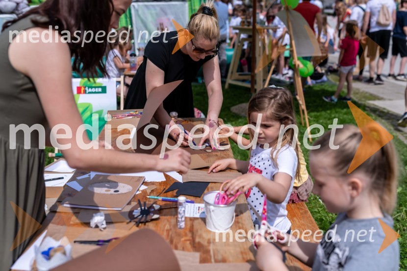 Shining Wonderland - animacija otrok1. Bobrovo bicikliranje