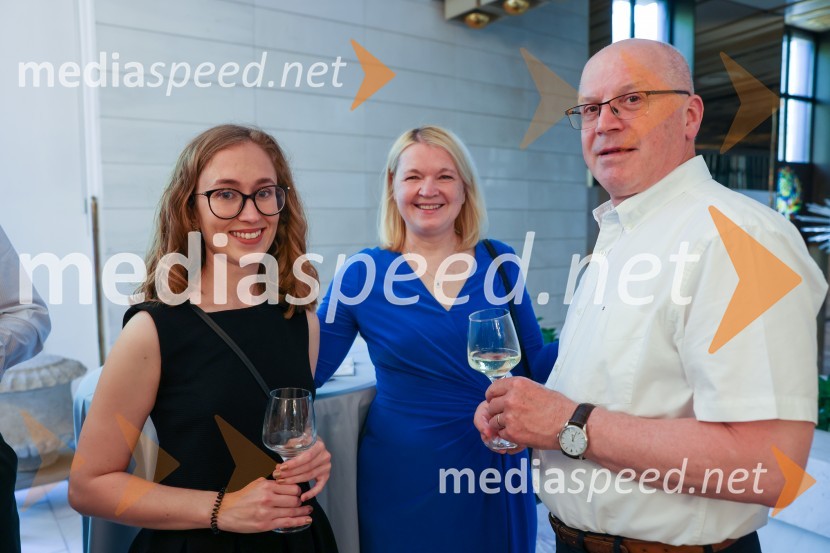  Lana Vogrinec;  Lidija Kavalar, GIM OV, ocenjevanja vrednosti, d.o.o.; dr. Rajko Kavalar,  sodnomedicinski izvedenec, predavatelj na Medicinski fakulteti Tone Vogrinec, zabava za 80. rojstni dan