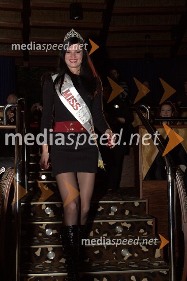 Daša Podržaj, Miss Hawaiian Tropic 2009Zabava s Playboyevimi zajčicami