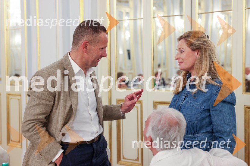  Aleš Černe, direktor Hervis, d.o.o.;  Urška Horvat, nekdanja slovenska alpska smučarkaTone Vogrinec, zabava za 80. rojstni dan