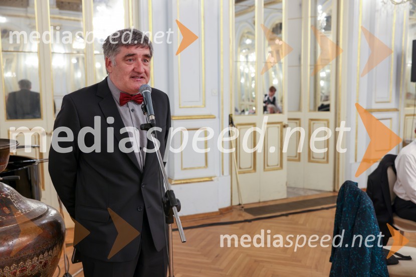  Marko Radmilovič, radijec, kolumnist, režiserTone Vogrinec, zabava za 80. rojstni dan