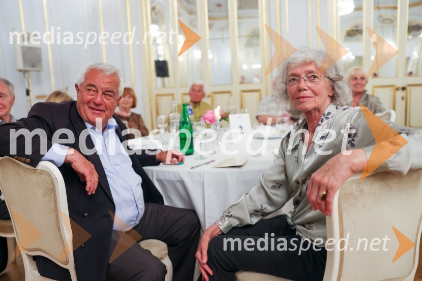  Saša Geržina, ekonomist, poslovnež;  Silva Mrkalj VogrinecTone Vogrinec, zabava za 80. rojstni dan