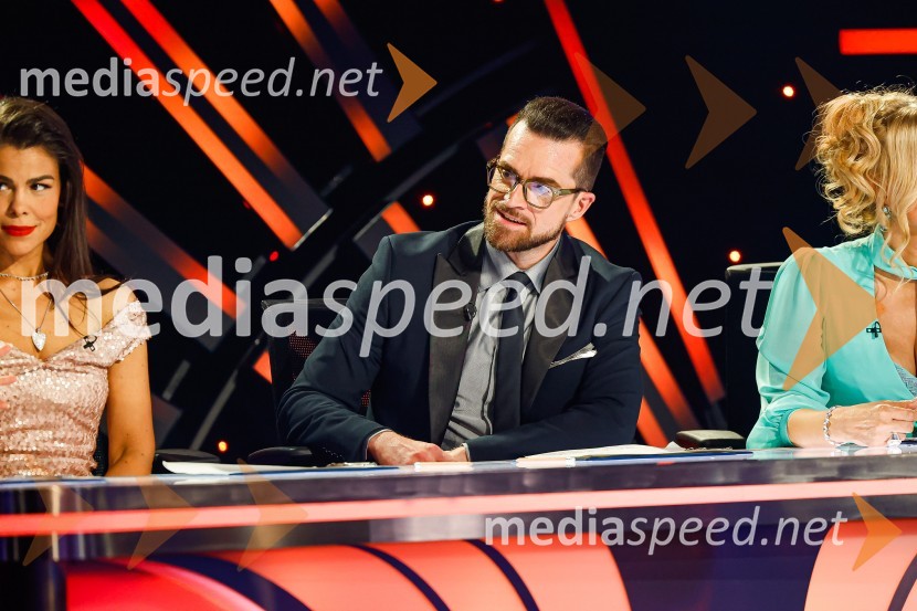  Andrej Škufca, štirikratni svetovni plesni prvak in plesni sodnikZnan obraz ima svoj glas, 9. oddaja