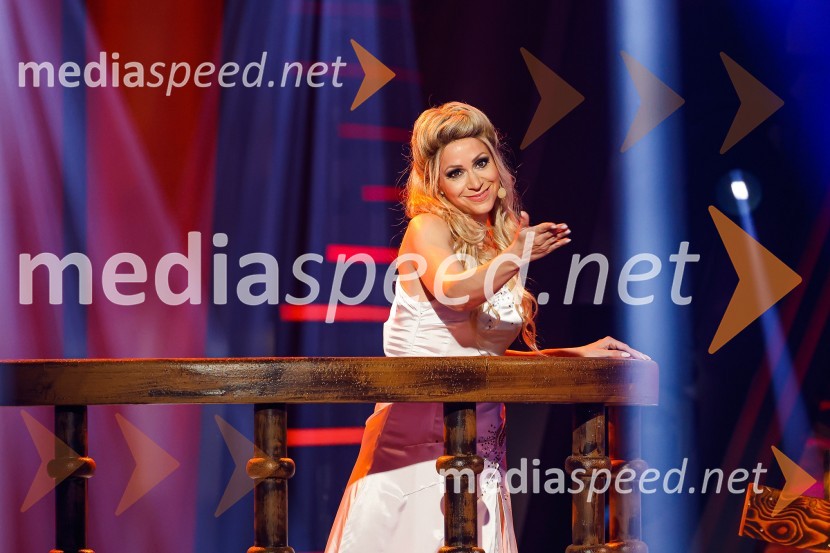  Martina Majerle, pevkaZnan obraz ima svoj glas, 9. oddaja