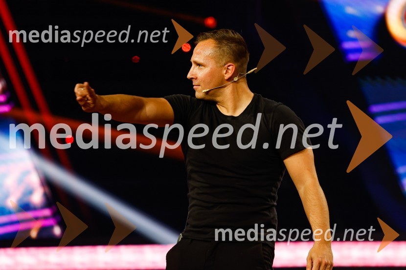  Blaž  Babić, animator publike na POP TV in stand up komikZnan obraz ima svoj glas, 9. oddaja