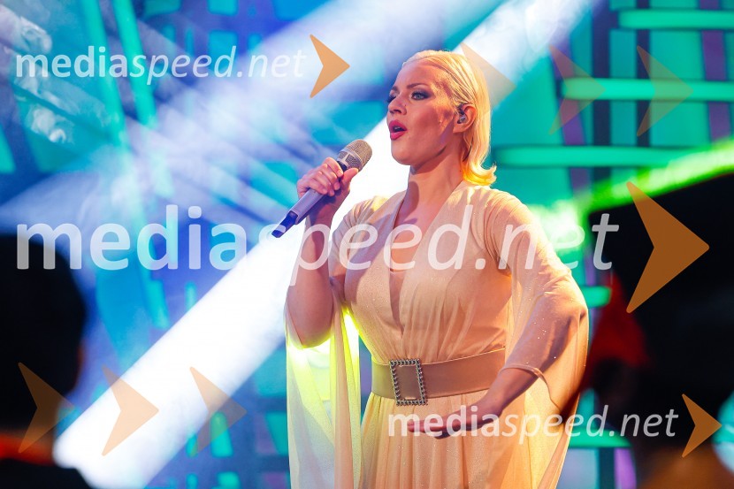  Taja Golavšek - Taja Devi, glasbenicaZnan obraz ima svoj glas, 9. oddaja