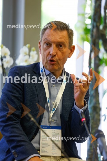 dr. Thomas Narbeshuber, podpredsednik BASF za Jugovzhodno Evropo in predsednik delovne skupine za JVE pri nemškem zunanjem gospodarskem združenju za Vzhodno EvropoDan slovensko-nemškega gospodarstva 2022