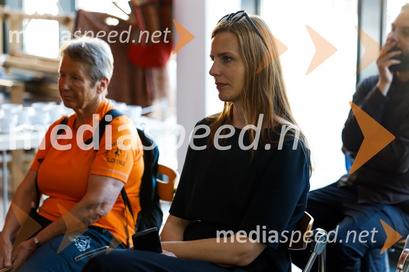 Psom prijazen in dostopen muzej, novinarska konferenca