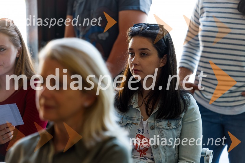 Psom prijazen in dostopen muzej, novinarska konferenca