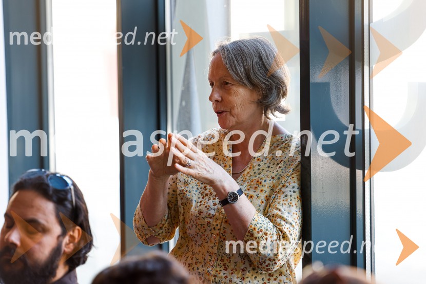 Psom prijazen in dostopen muzej, novinarska konferenca