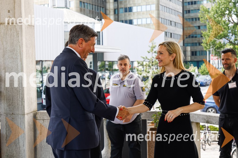  Borut Pahor, predsednik Republike Slovenije;  Barbara Murn Vrviščar, direktorica Pionirskega domaFestival lepote v Pionirskem domu