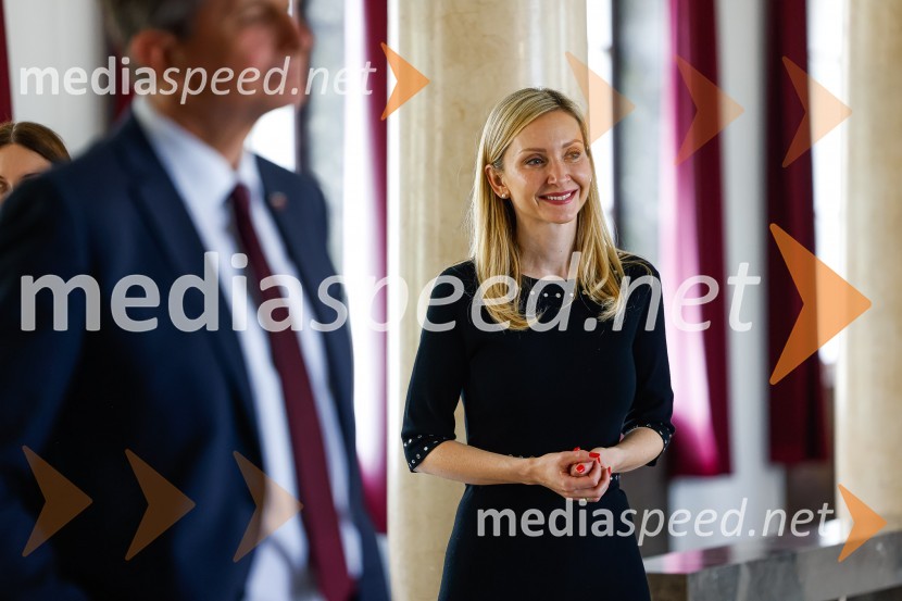  Barbara Murn Vrviščar, direktorica Pionirskega domaFestival lepote v Pionirskem domu