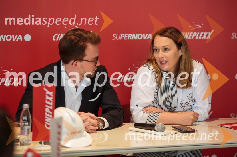  Lucas Langhammer, direktor podjetja Cineplexx v Sloveniji;  Nina Hočevar, marketing CineplexxNovinarska konferenca pred otvoritvijo Cineplexx kina v Supernovi Ljubljana