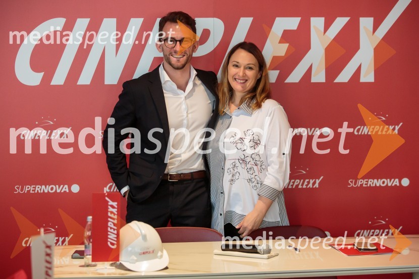  Lucas Langhammer, direktor podjetja Cineplexx v Sloveniji;  Nina Hočevar, marketing CineplexxNovinarska konferenca pred otvoritvijo Cineplexx kina v Supernovi Ljubljana