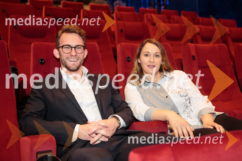  Lucas Langhammer, direktor podjetja Cineplexx v Sloveniji;  Nina Hočevar, marketing CineplexxNovinarska konferenca pred otvoritvijo Cineplexx kina v Supernovi Ljubljana