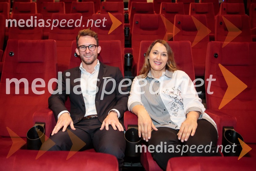  Lucas Langhammer, direktor podjetja Cineplexx v Sloveniji;  Nina Hočevar, marketing CineplexxNovinarska konferenca pred otvoritvijo Cineplexx kina v Supernovi Ljubljana
