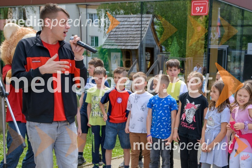  Rok Terkaj - Trkaj, raper3D zebra za večjo varnost zdaj tudi v Mariboru pri Osnovni šoli Kamnica