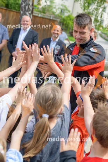  Rok Terkaj - Trkaj, raper3D zebra za večjo varnost zdaj tudi v Mariboru pri Osnovni šoli Kamnica