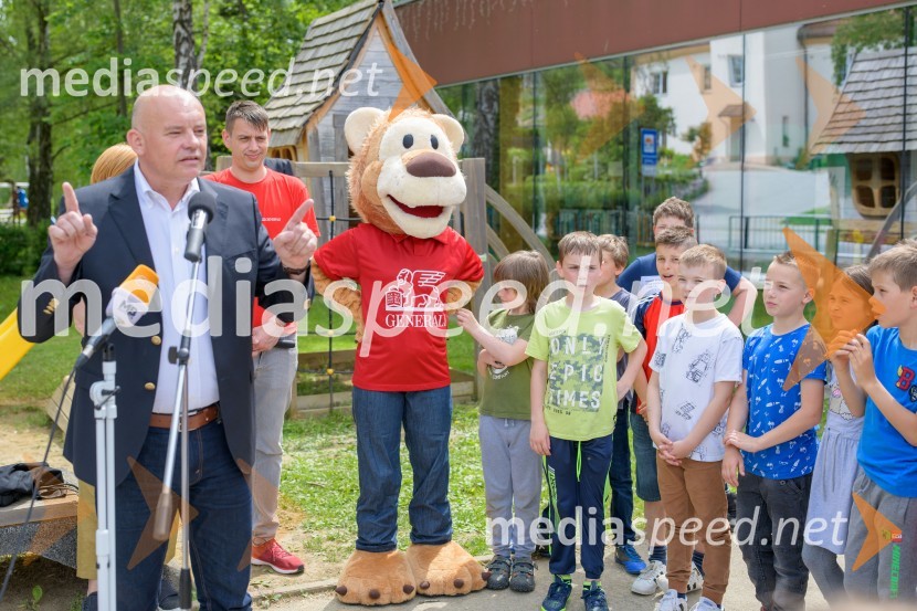  Robert Štaba, predsednik Zavoda Varna pot3D zebra za večjo varnost zdaj tudi v Mariboru pri Osnovni šoli Kamnica