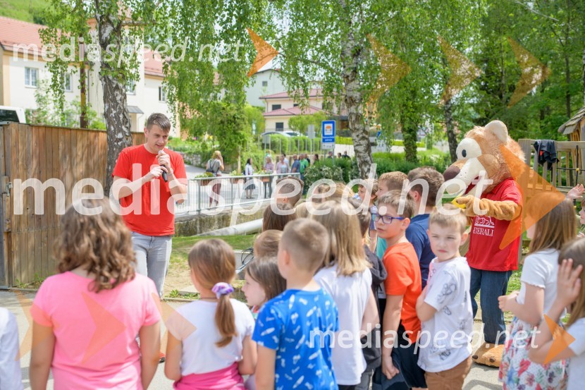 3D zebra za večjo varnost zdaj tudi v Mariboru pri Osnovni šoli Kamnica