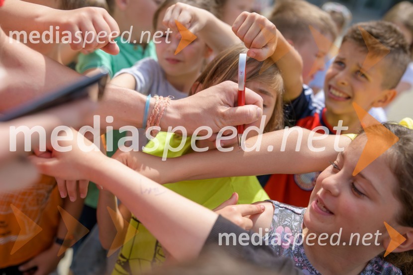 3D zebra za večjo varnost zdaj tudi v Mariboru pri Osnovni šoli Kamnica