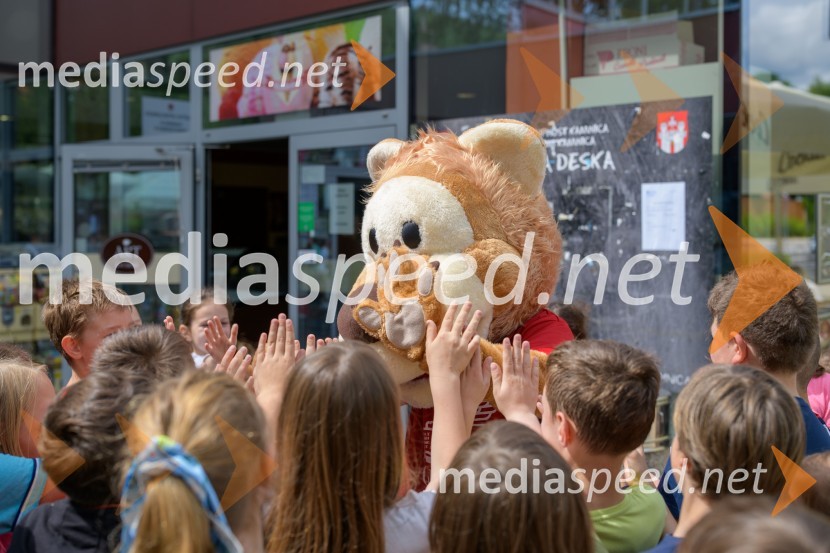 3D zebra za večjo varnost zdaj tudi v Mariboru pri Osnovni šoli Kamnica